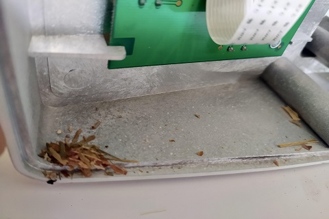 Neporiadok v laboratórnej váhe